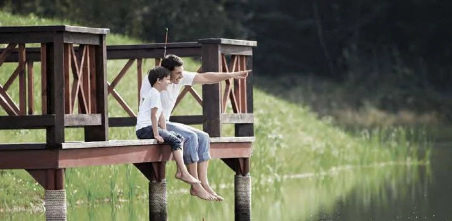 Experience-lifestyle-at-Lake-Grande-Condo
