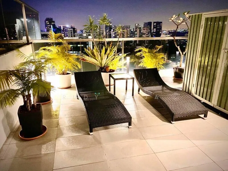 Trilight 4 Bedroom For Sale -  5,802  sqft